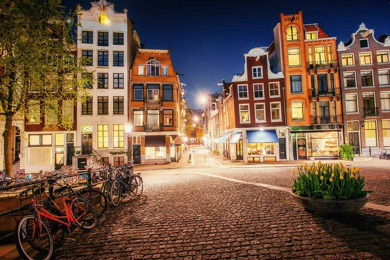 עבודה באמסטרדם לבעלי דרכון אירופאי